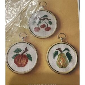 Vintage Needlecraft WonderArt No 5556 Fruit Counted Cross Stitch Kit 2.5" NOS